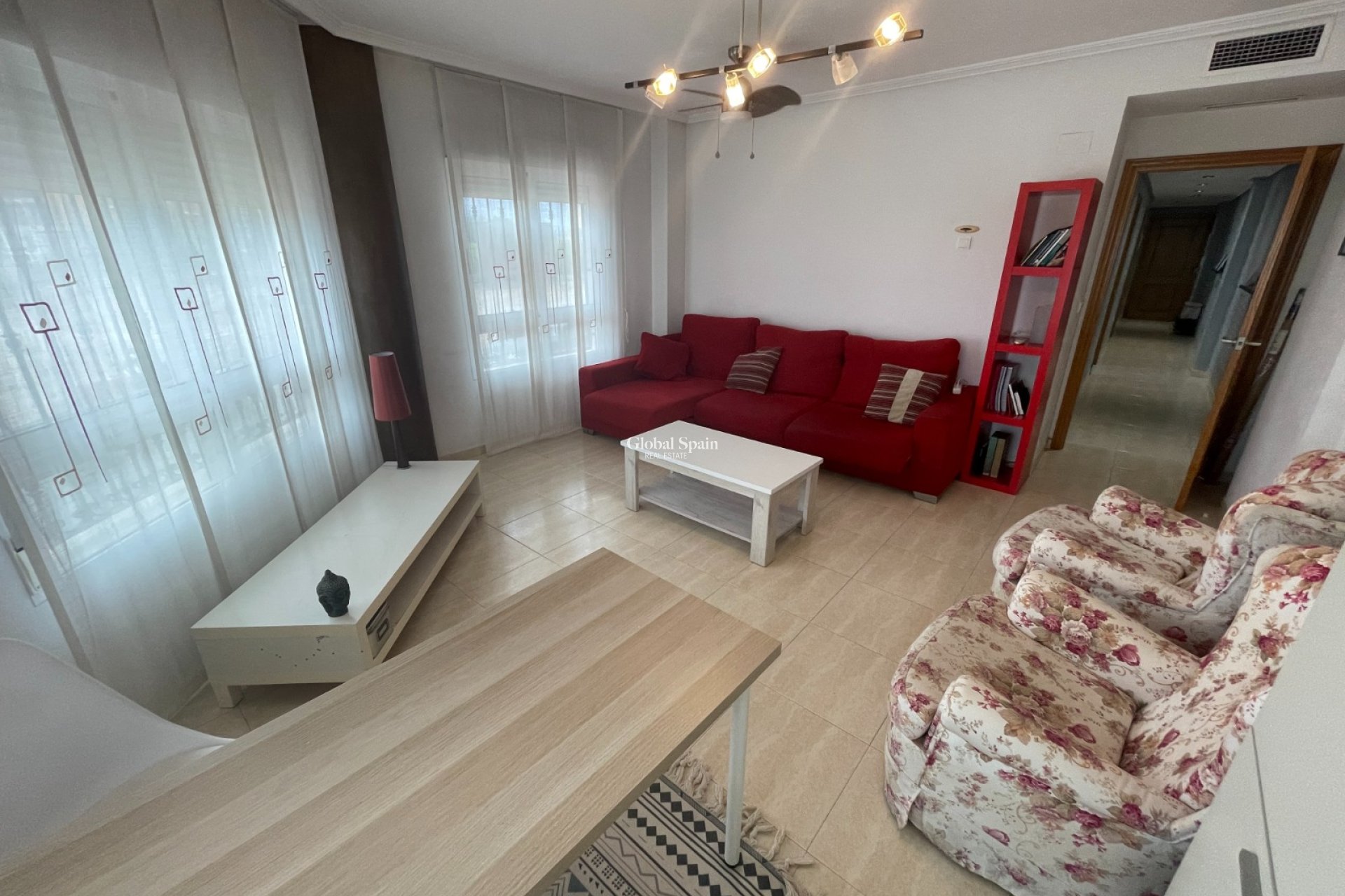 Revente - APPARTEMENT -
ALMORADÍ - Inland