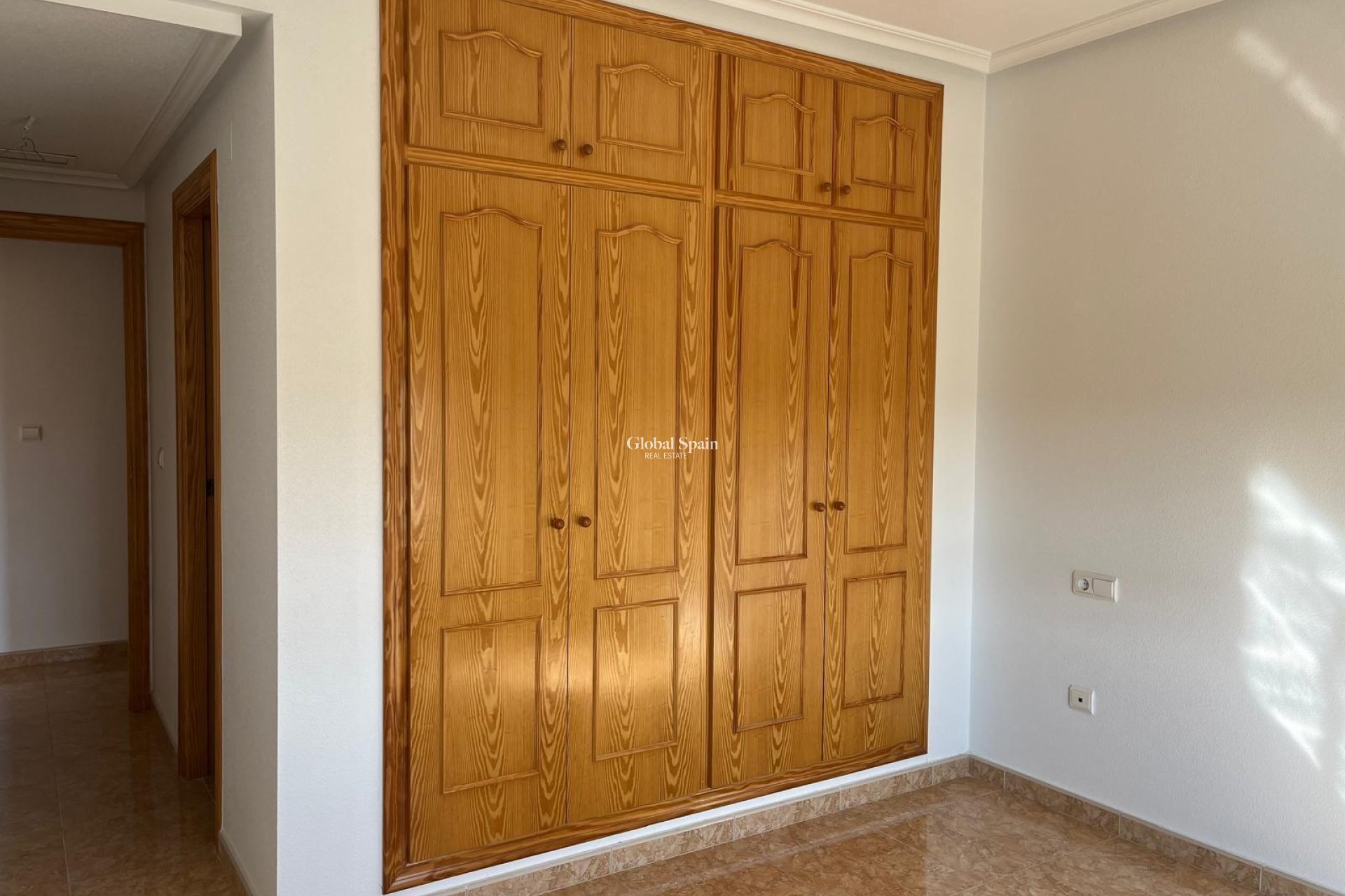 Revente - APPARTEMENT -
ALMORADÍ