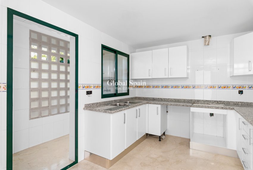 Revente - Appartement -
ALTEA - ALTEA HILLS