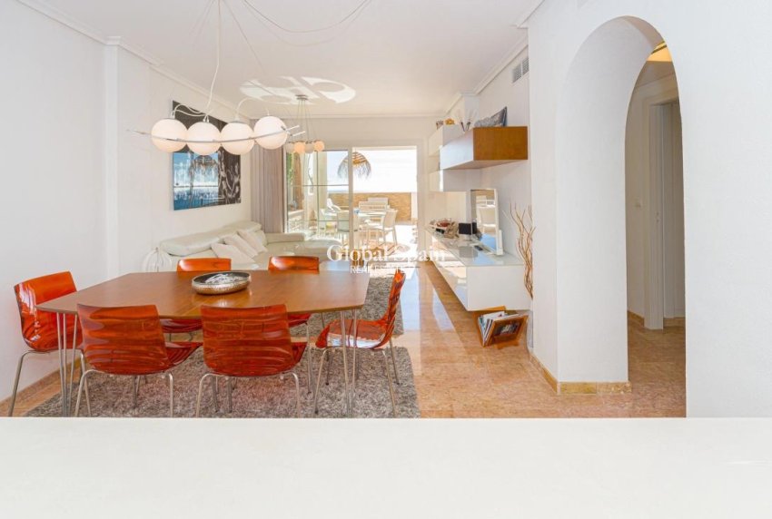 Revente - APPARTEMENT -
ALTEA - Costa Blanca