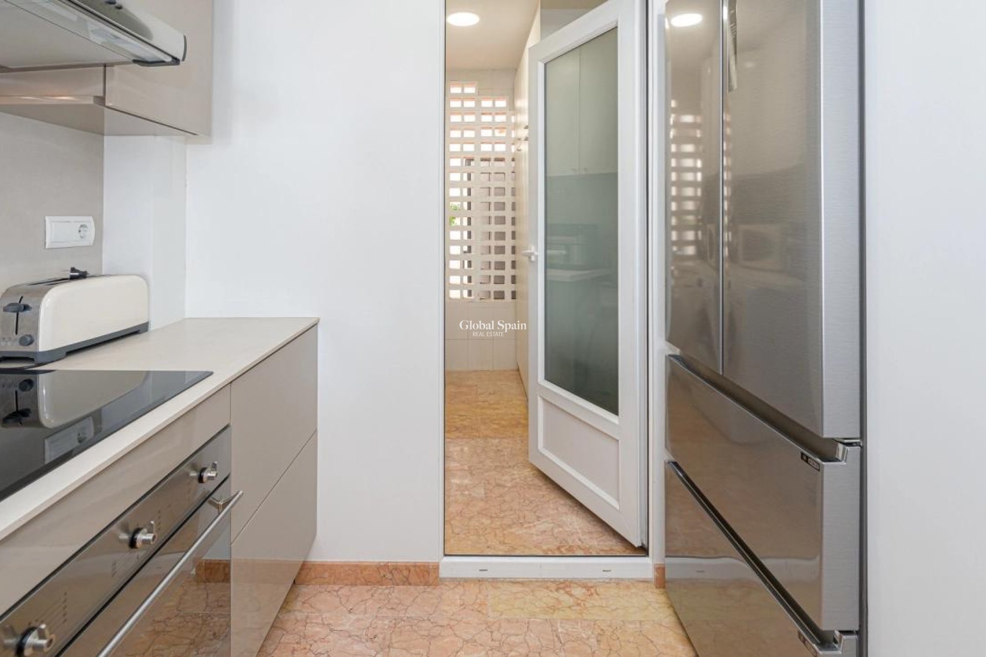 Revente - APPARTEMENT -
ALTEA - Costa Blanca