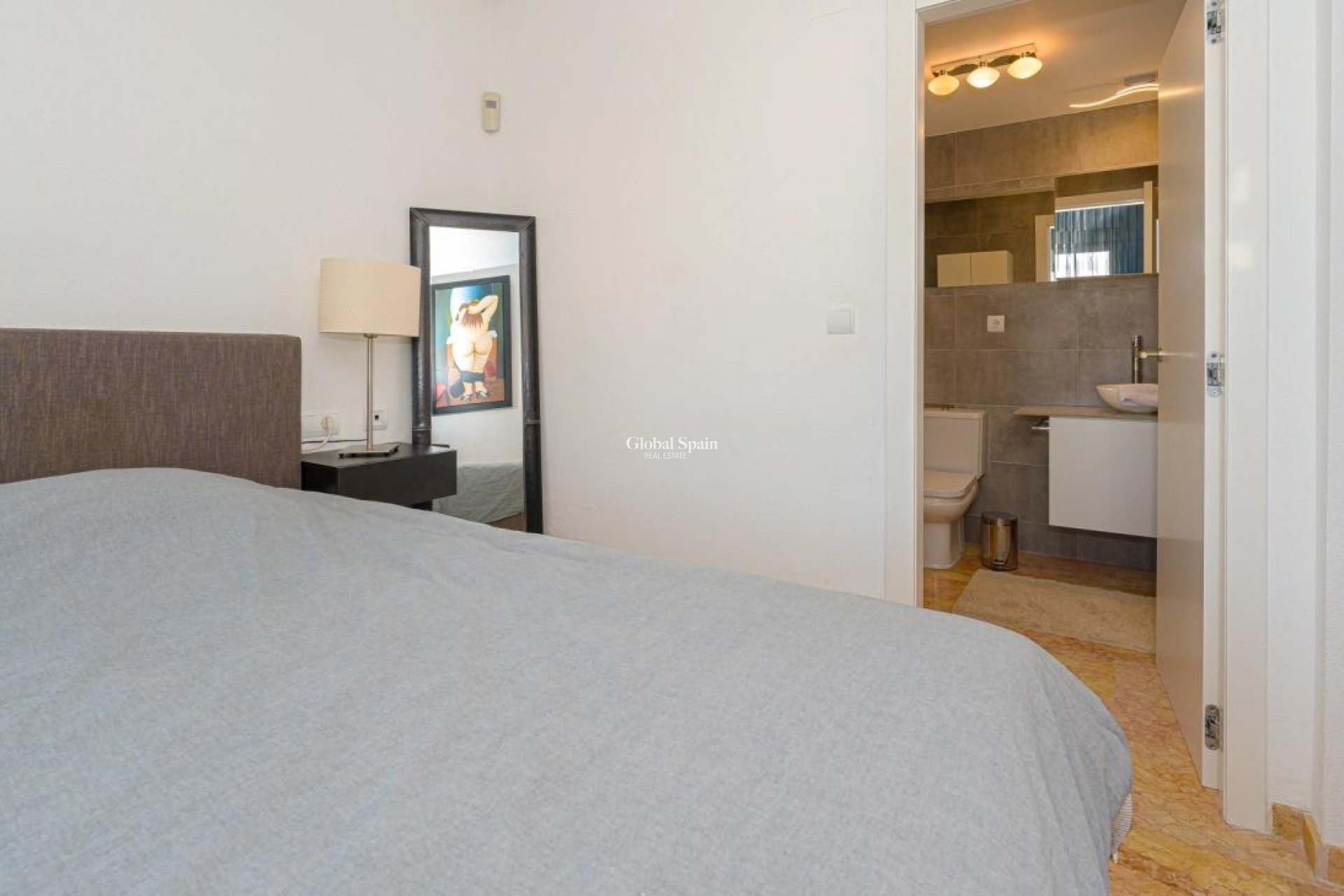Revente - APPARTEMENT -
ALTEA - Costa Blanca