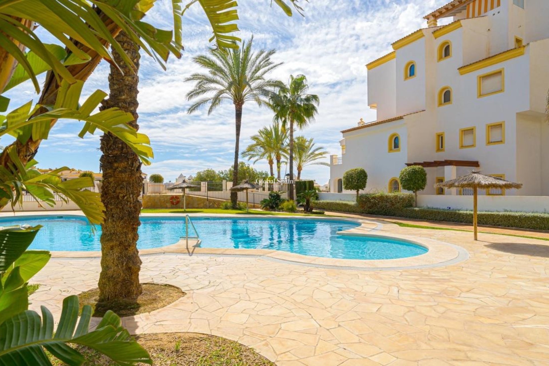 Revente - APPARTEMENT -
ALTEA - Costa Blanca
