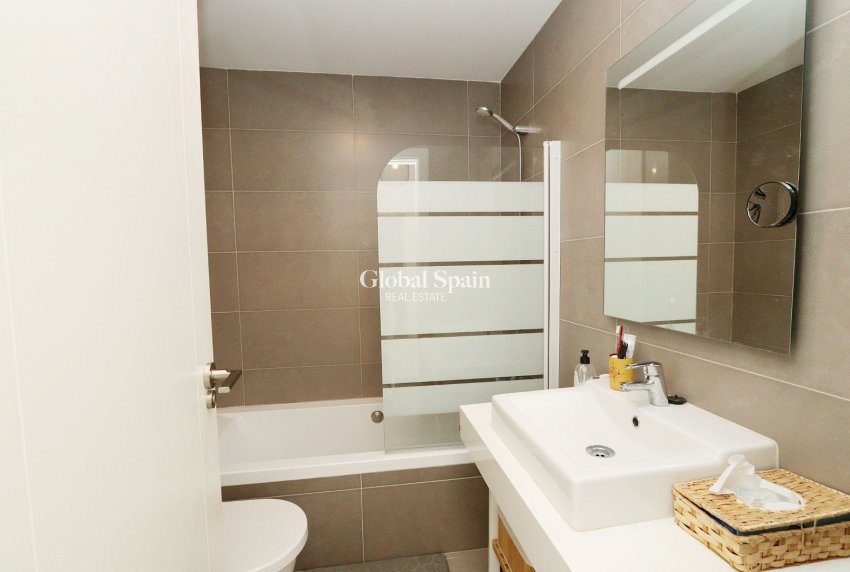 Revente - APPARTEMENT -
ALTEA - Costa Blanca