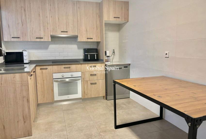 Revente - APPARTEMENT -
ALTEA