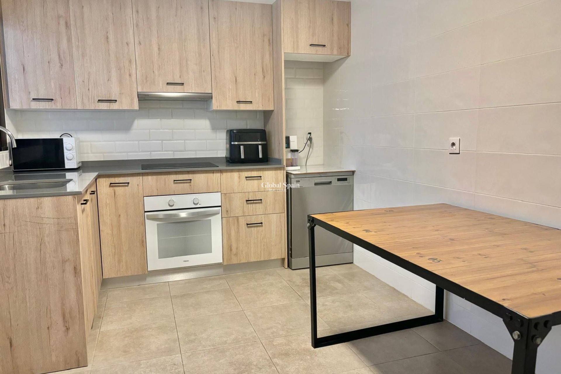 Revente - APPARTEMENT -
ALTEA