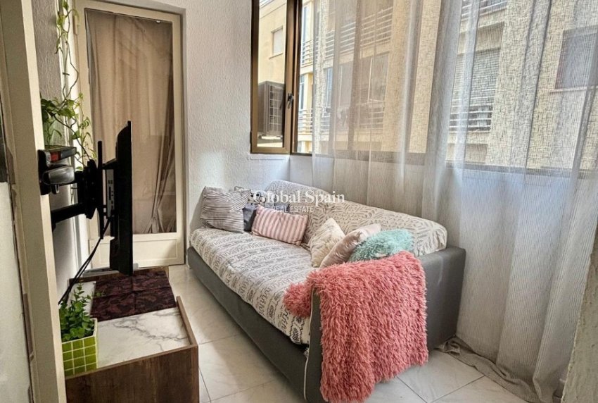 Revente - APPARTEMENT -
ALTEA