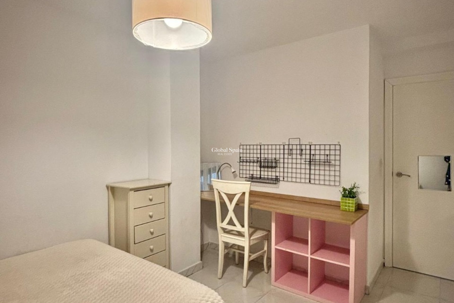 Revente - APPARTEMENT -
ALTEA