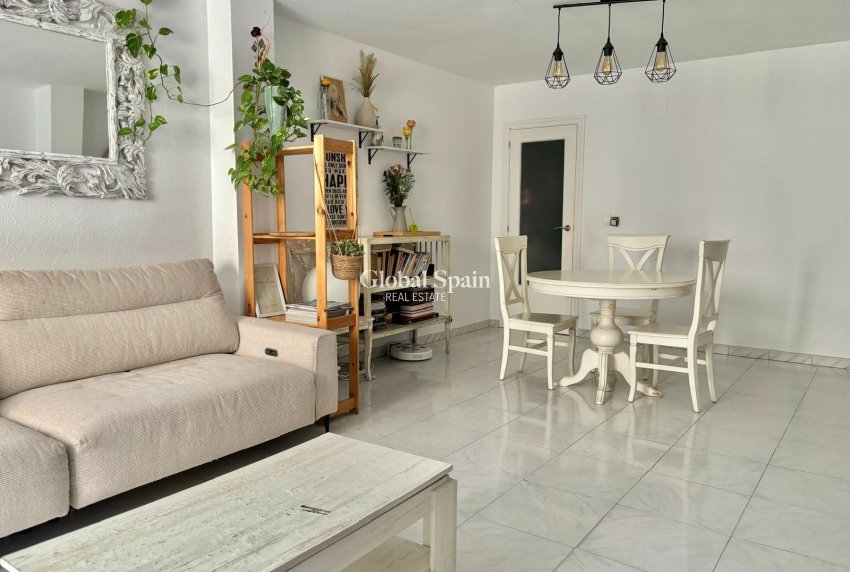 Revente - APPARTEMENT -
ALTEA