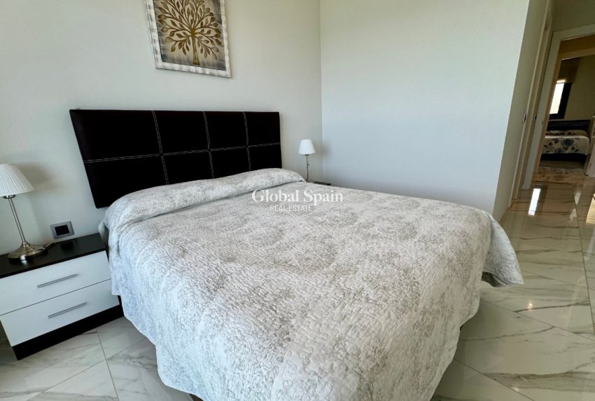 Revente - APPARTEMENT -
BENIDORM - Costa Blanca