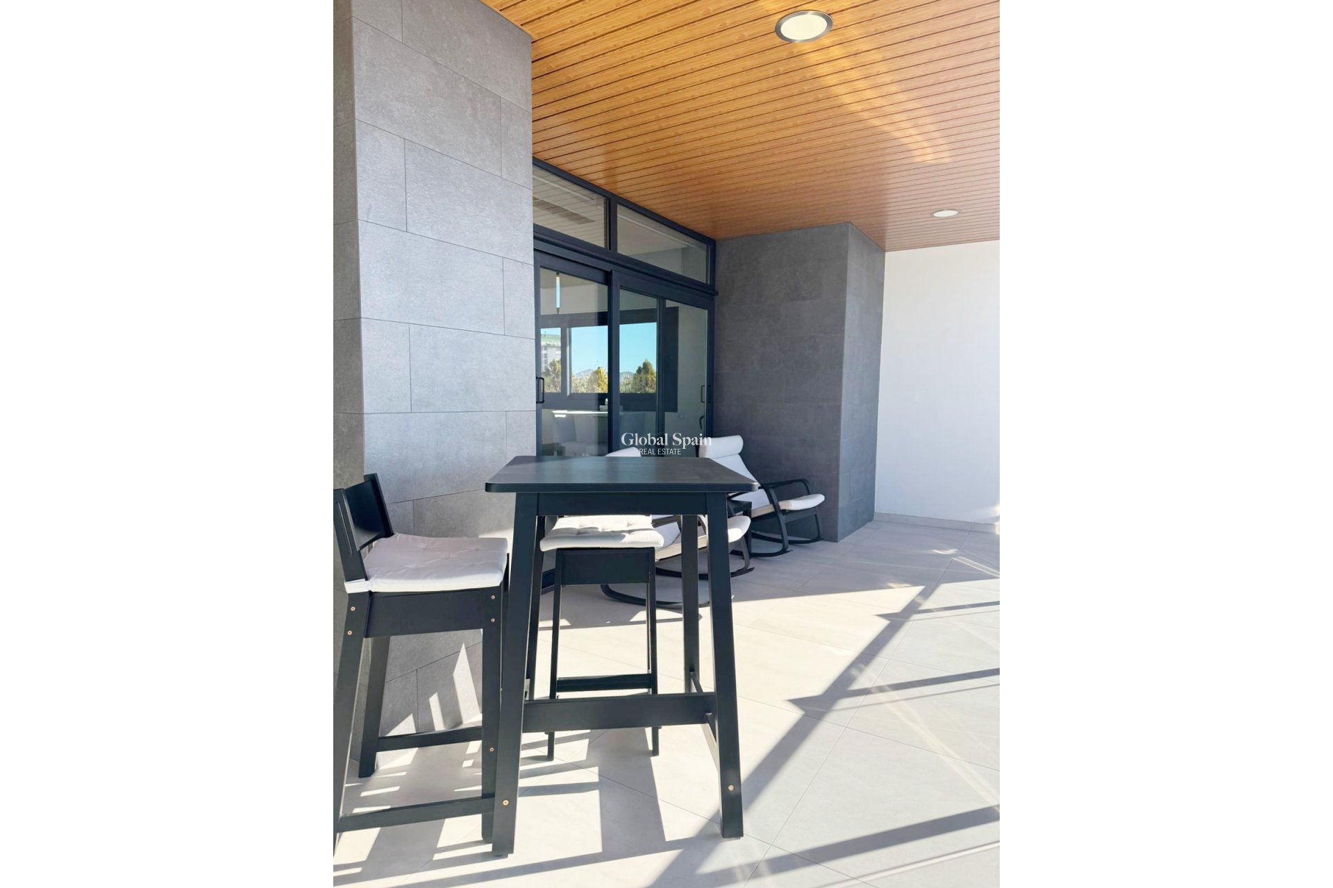 Revente - APPARTEMENT -
BENIDORM - Costa Blanca