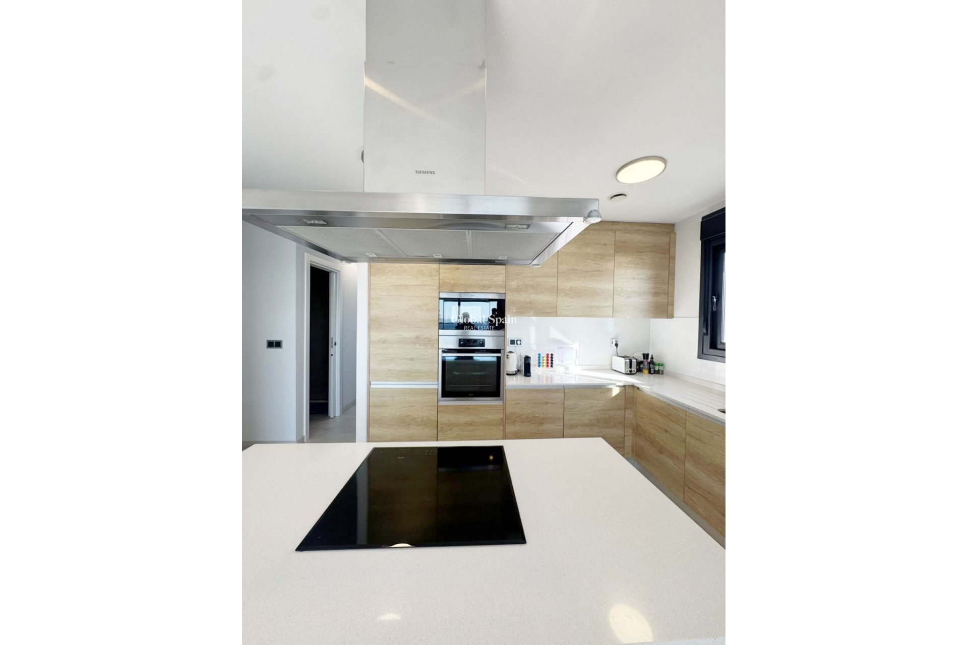 Revente - APPARTEMENT -
BENIDORM - Costa Blanca