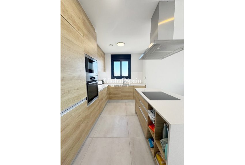 Revente - APPARTEMENT -
BENIDORM - Costa Blanca