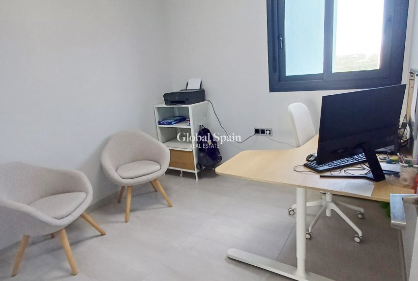 Revente - APPARTEMENT -
BENIDORM - Costa Blanca