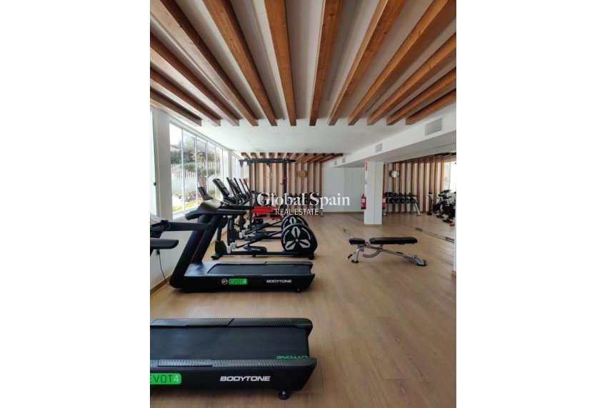 Revente - APPARTEMENT -
BENIDORM - Costa Blanca