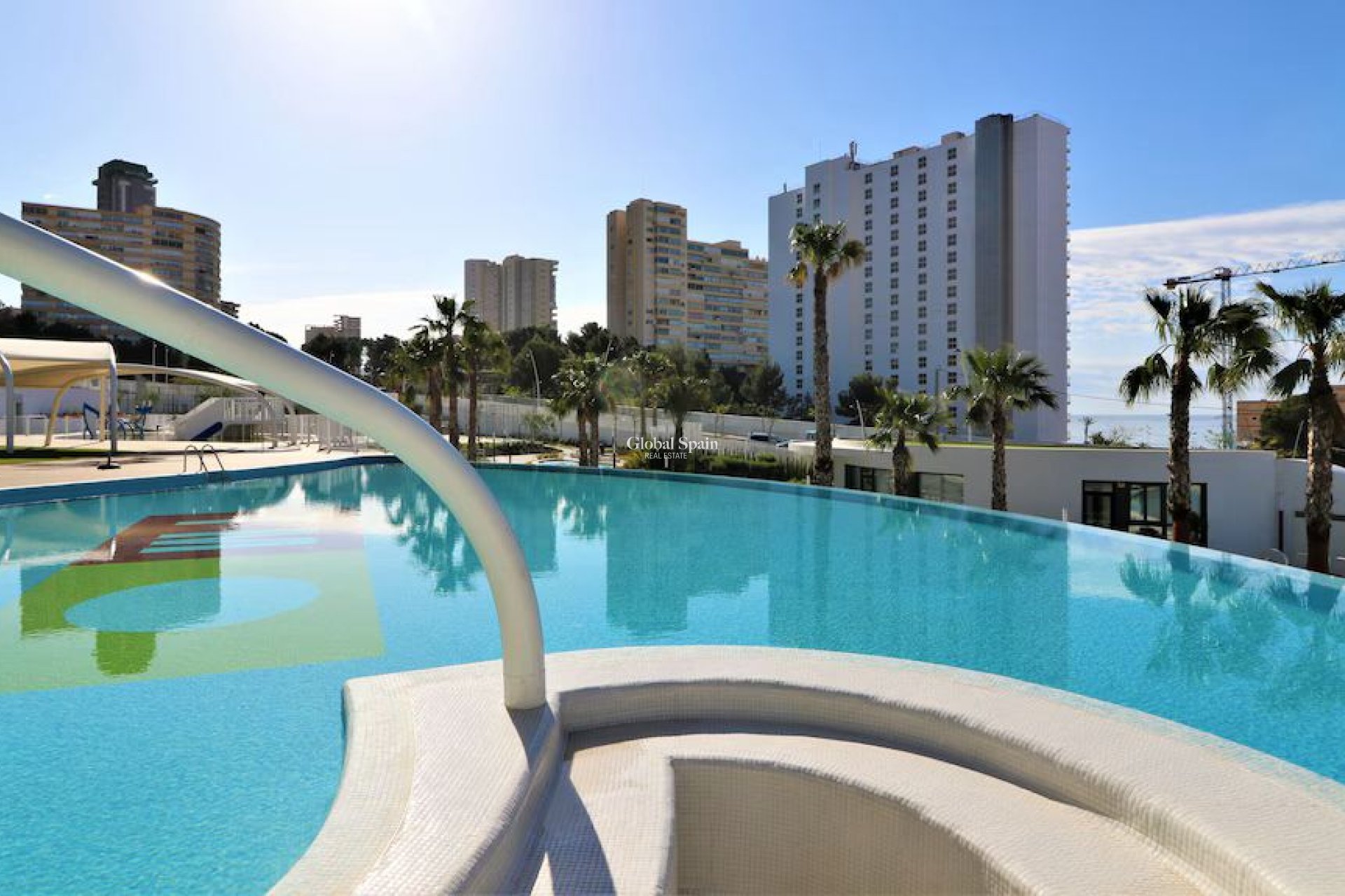 Revente - APPARTEMENT -
BENIDORM - Costa Blanca