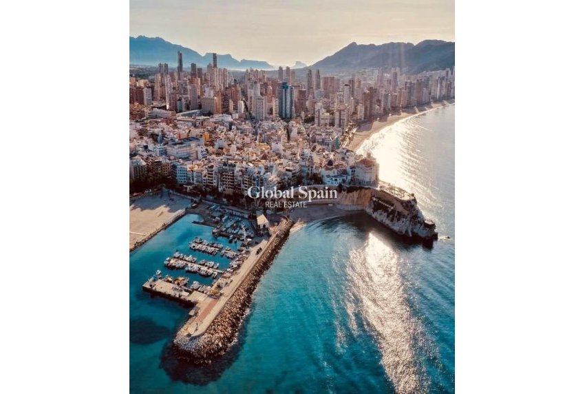 Revente - APPARTEMENT -
BENIDORM - Costa Blanca
