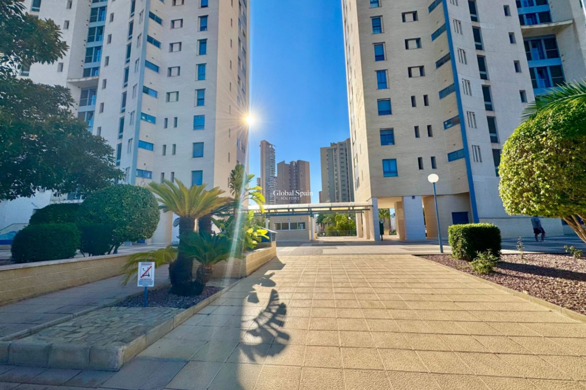 Revente - APPARTEMENT -
BENIDORM - Costa Blanca