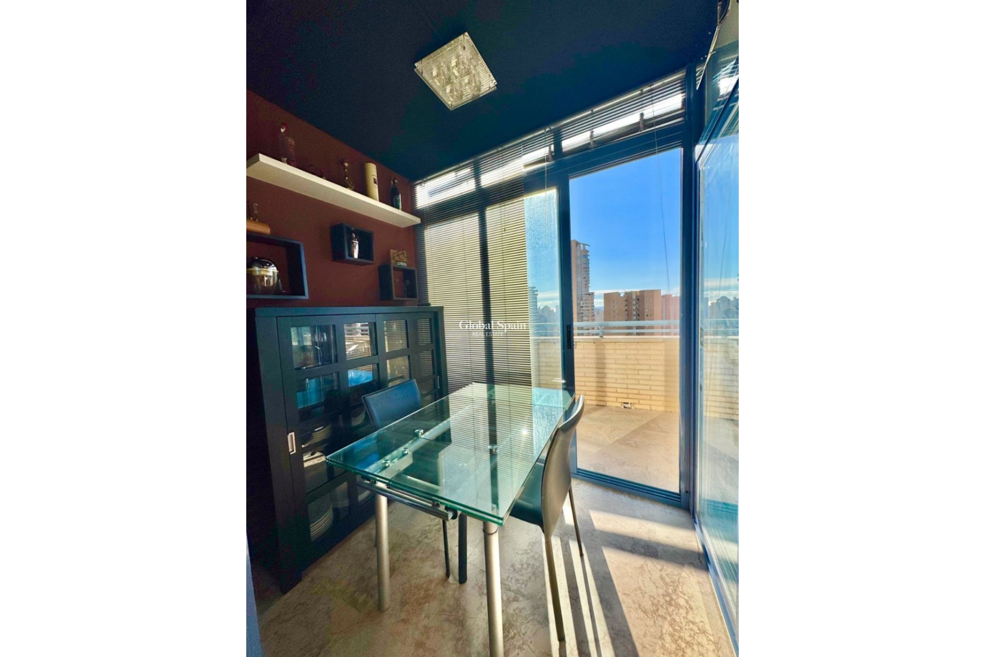 Revente - APPARTEMENT -
BENIDORM - Costa Blanca