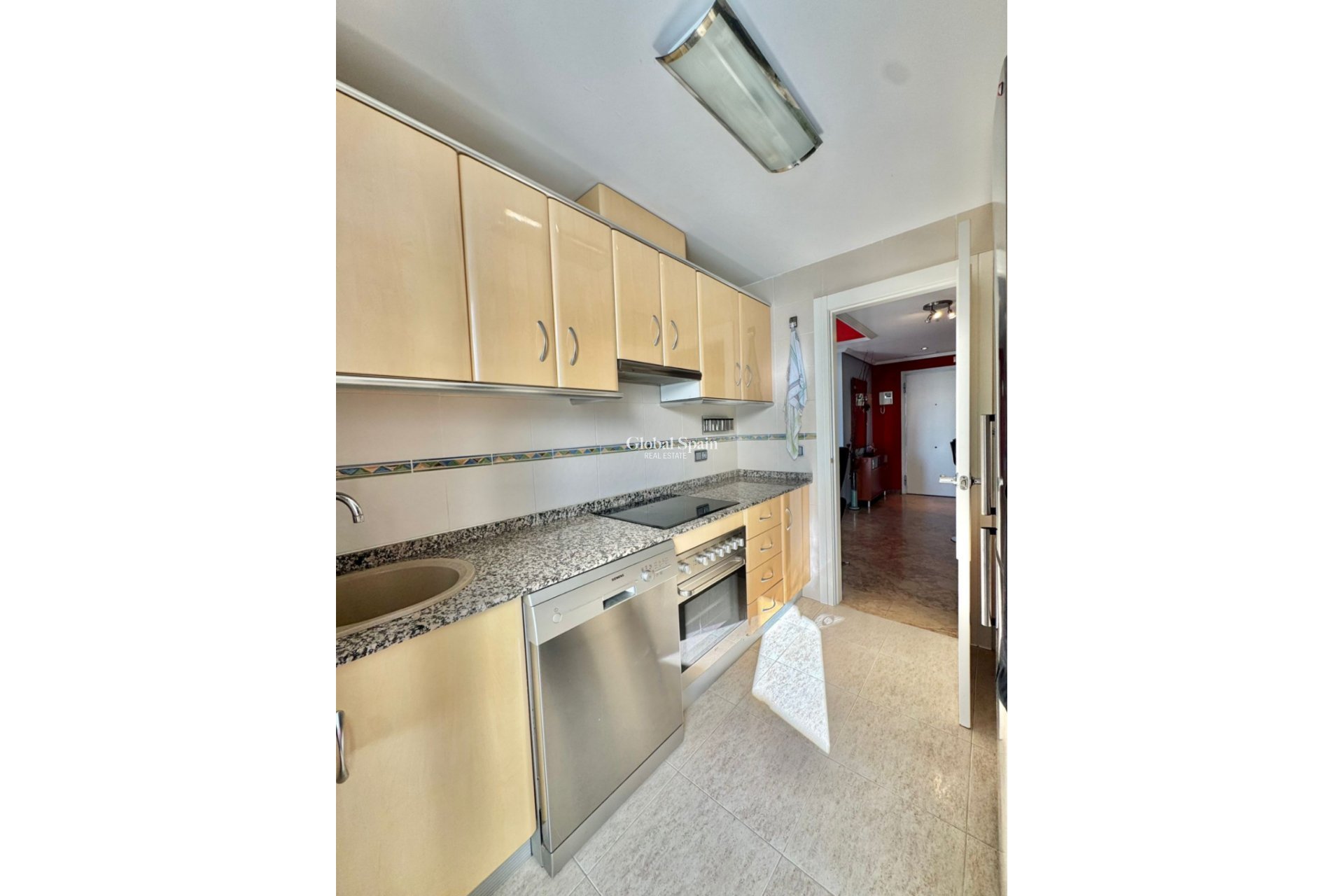 Revente - APPARTEMENT -
BENIDORM - Costa Blanca