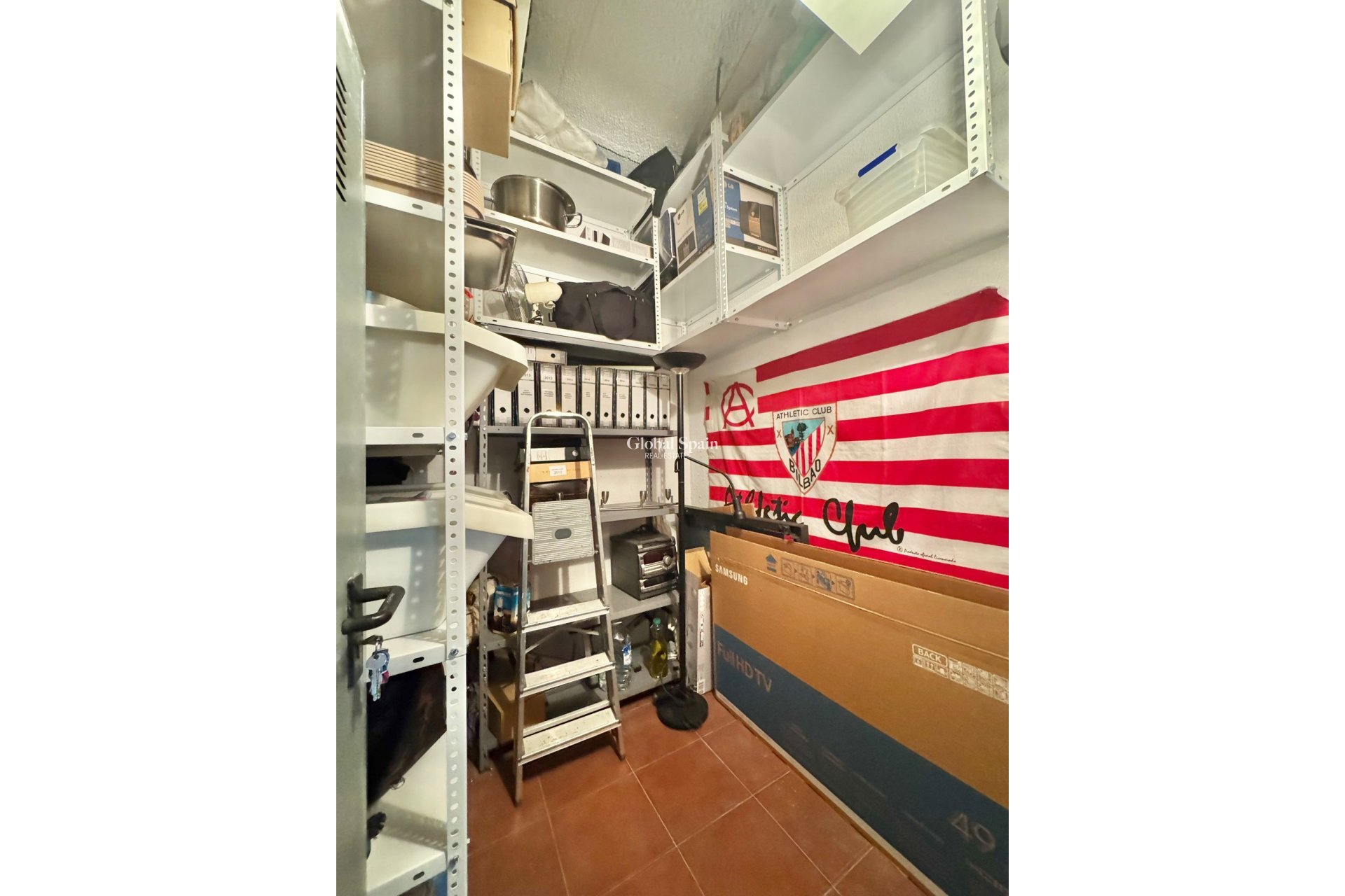 Revente - APPARTEMENT -
BENIDORM - Costa Blanca