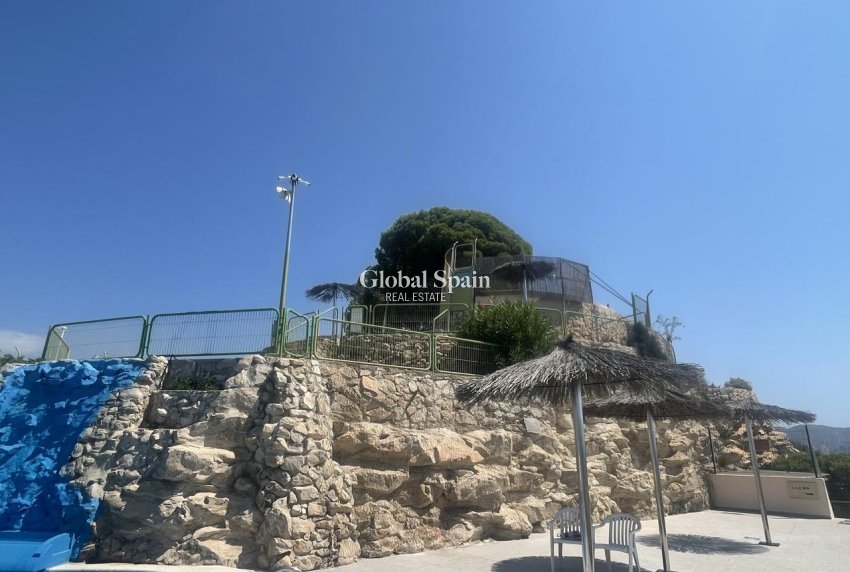 Revente - APPARTEMENT -
BENIDORM - Costa Blanca