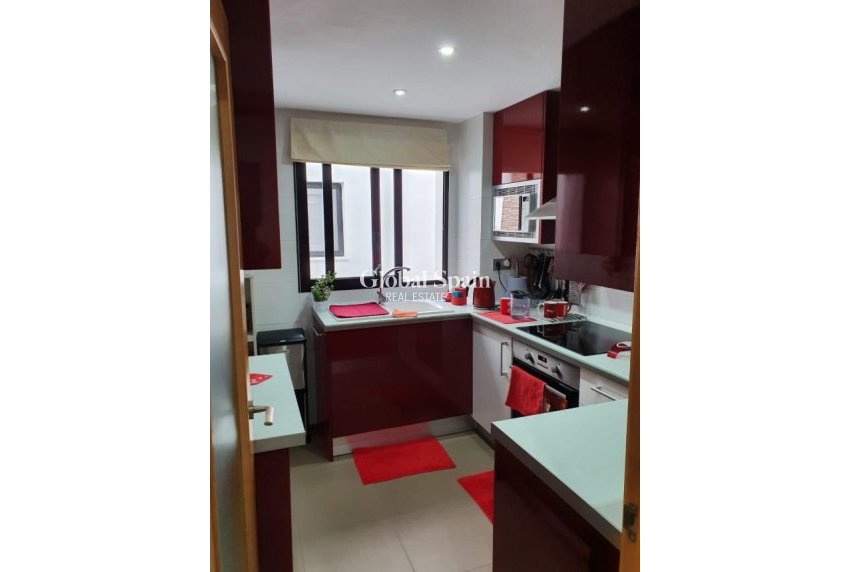 Revente - APPARTEMENT -
BENIDORM - Costa Blanca