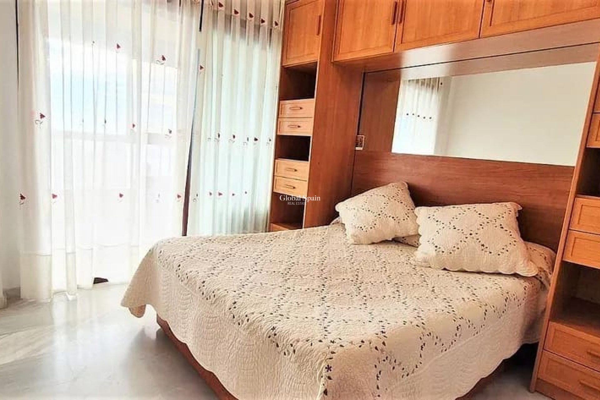 Revente - APPARTEMENT -
BENIDORM - Costa Blanca