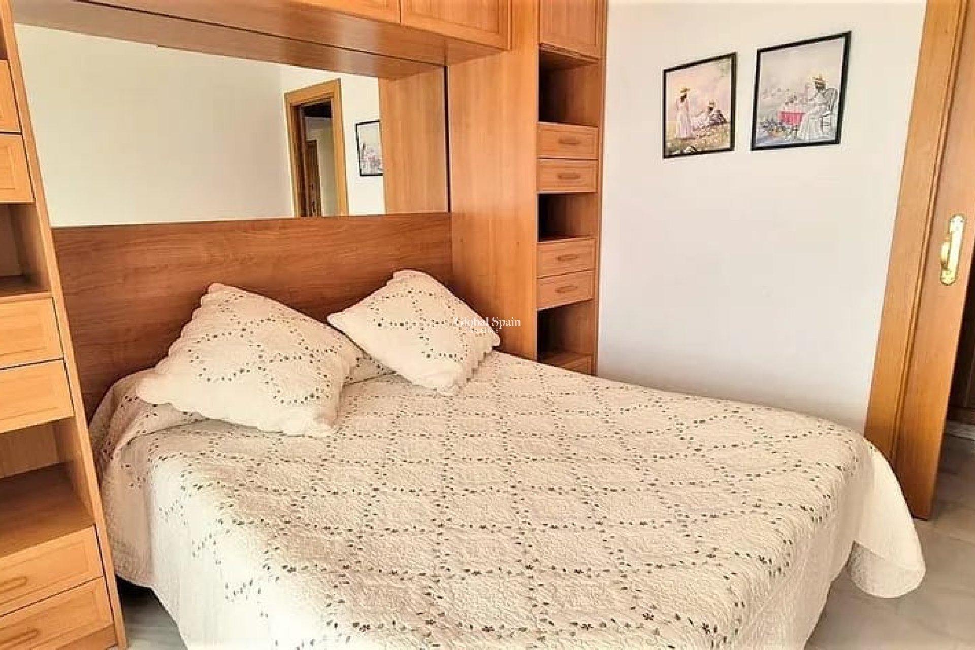 Revente - APPARTEMENT -
BENIDORM - Costa Blanca