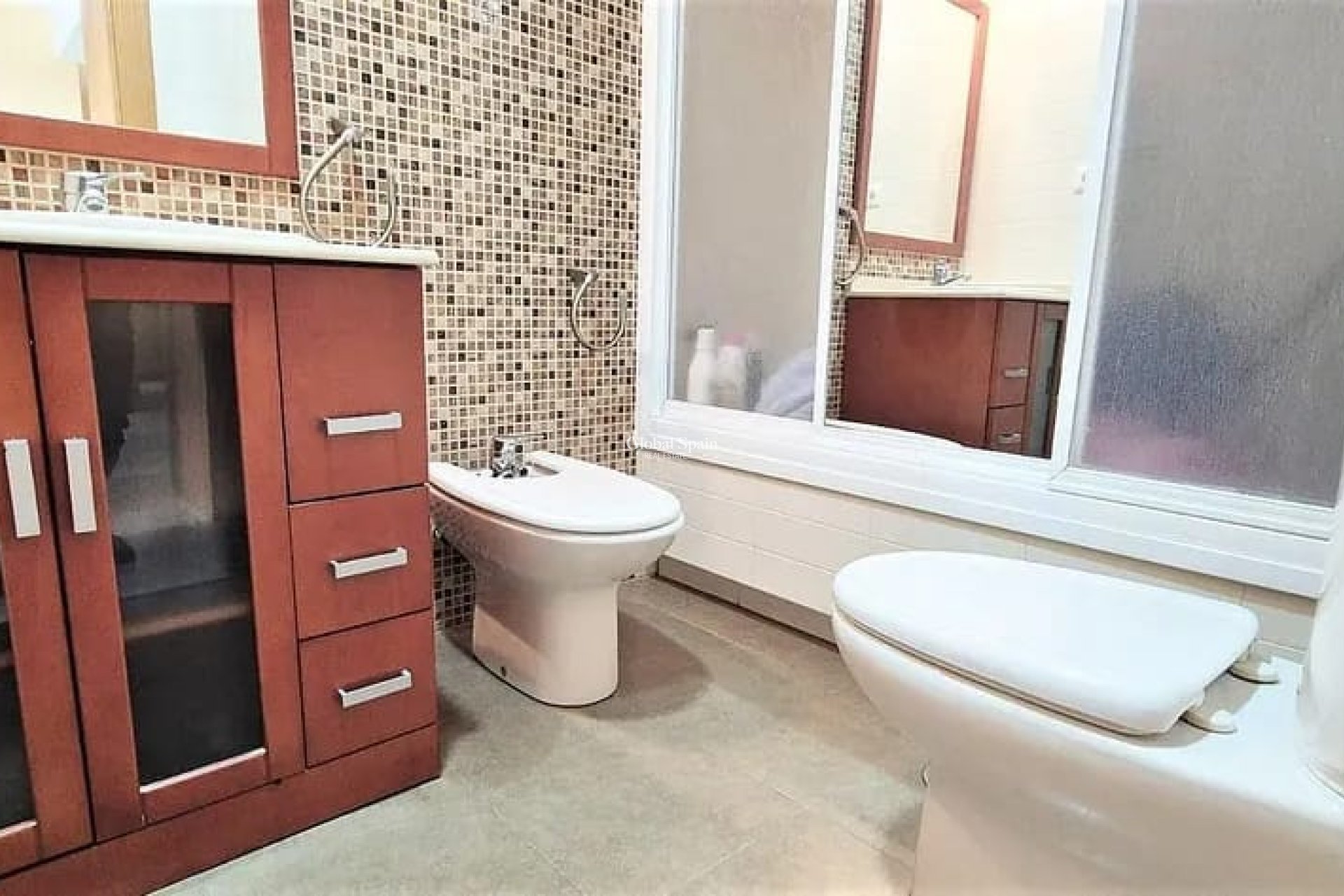 Revente - APPARTEMENT -
BENIDORM - Costa Blanca