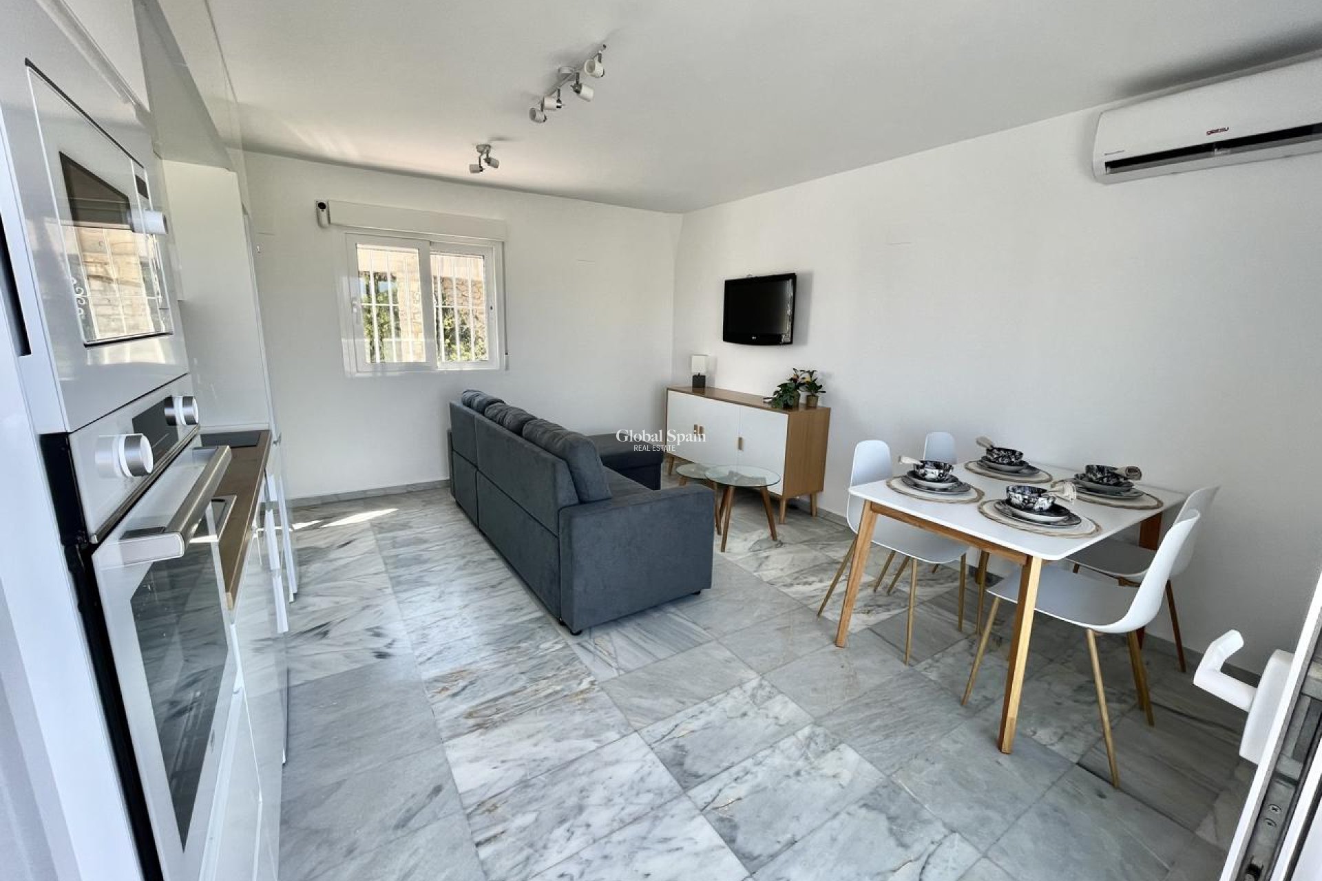 Revente - APPARTEMENT -
BENIDORM - Costa Blanca