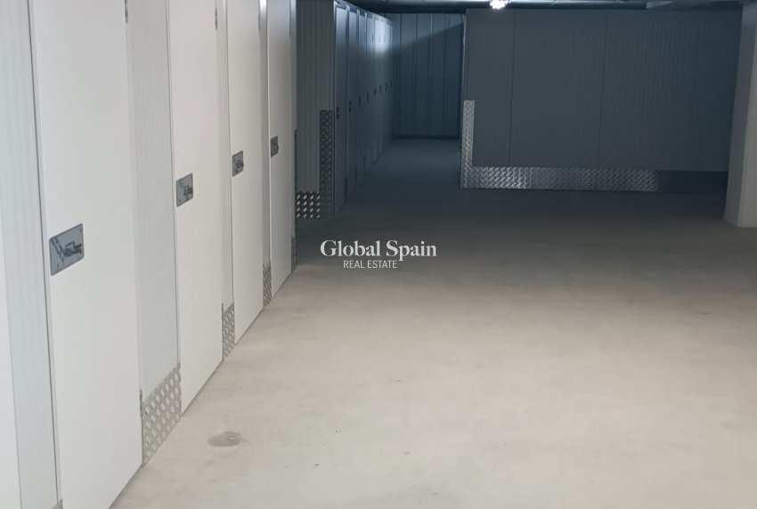 Revente - APPARTEMENT -
BENIDORM - Costa Blanca