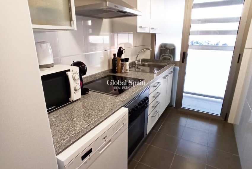 Revente - APPARTEMENT -
BENIDORM - Costa Blanca