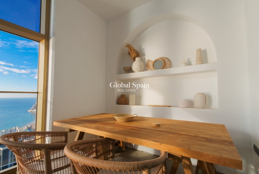 Revente - APPARTEMENT -
BENIDORM - Costa Blanca