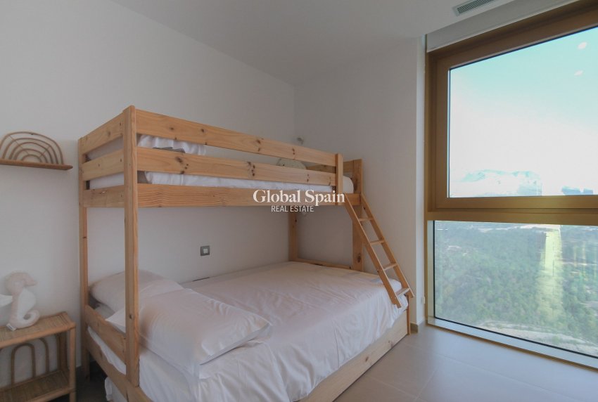 Revente - APPARTEMENT -
BENIDORM - Costa Blanca