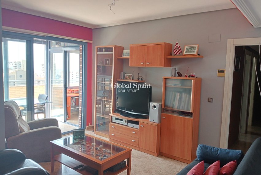 Revente - APPARTEMENT -
BENIDORM - Levante