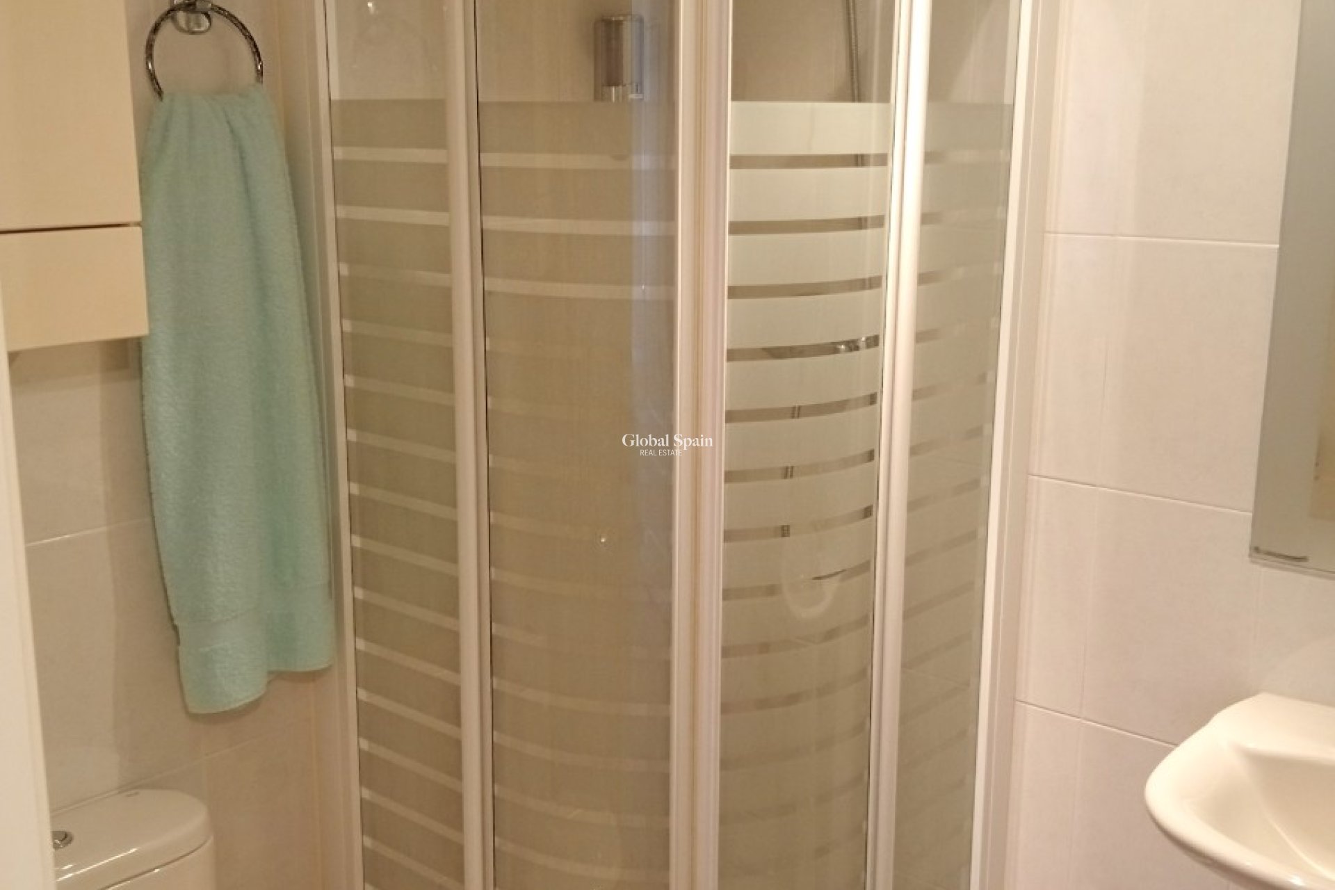 Revente - APPARTEMENT -
BENIDORM - Levante
