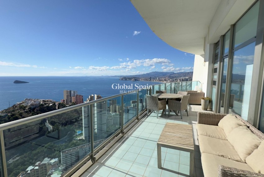 Revente - APPARTEMENT -
BENIDORM - Levante