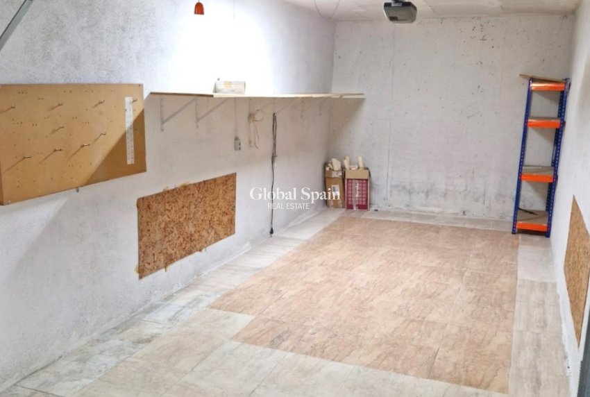 Revente - APPARTEMENT -
BENIDORM - Levante