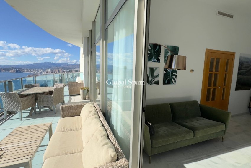 Revente - APPARTEMENT -
BENIDORM - Levante