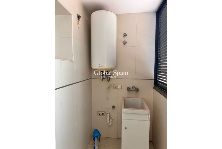 Revente - Appartement -
Benidorm - Levante