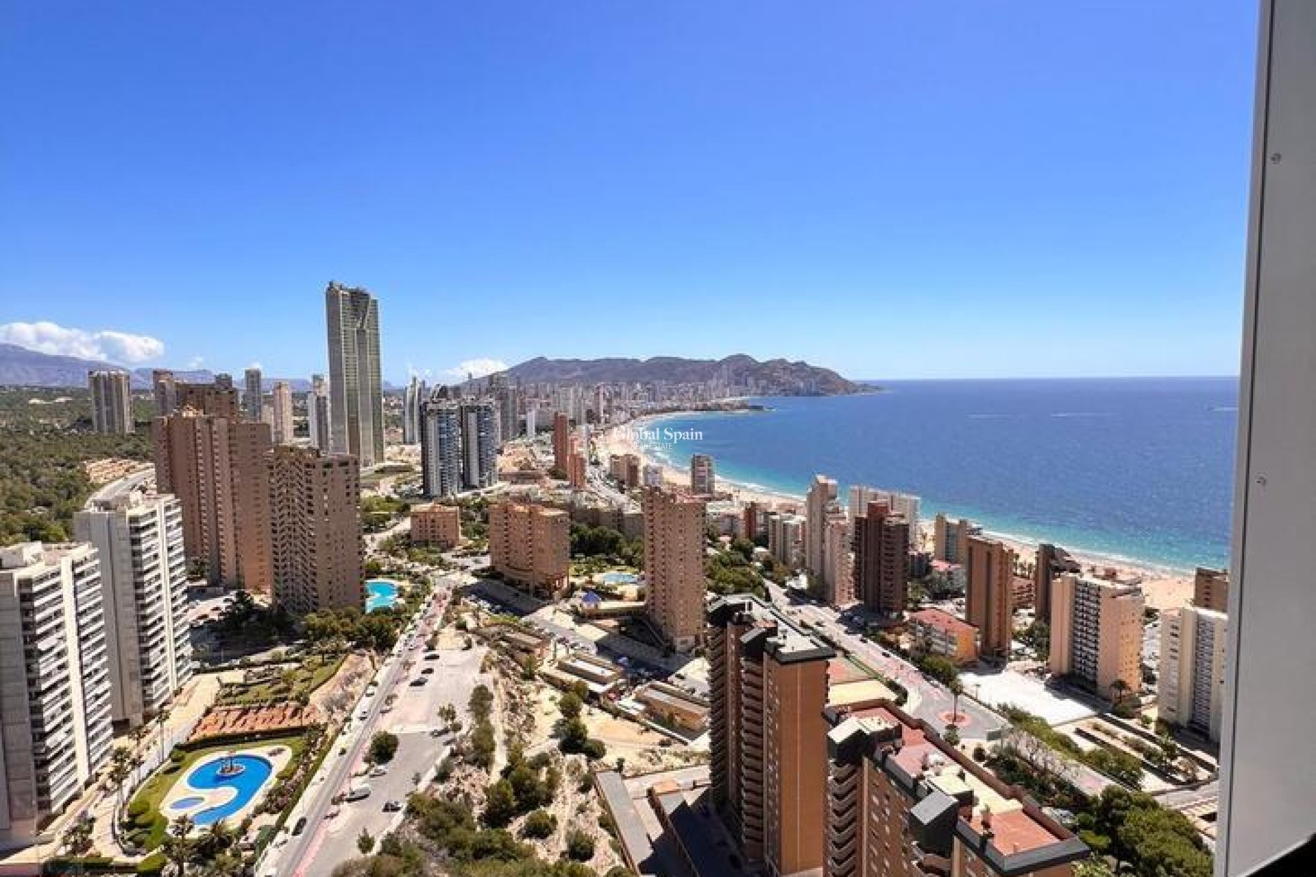Revente - APPARTEMENT -
BENIDORM - Playa de Poniente