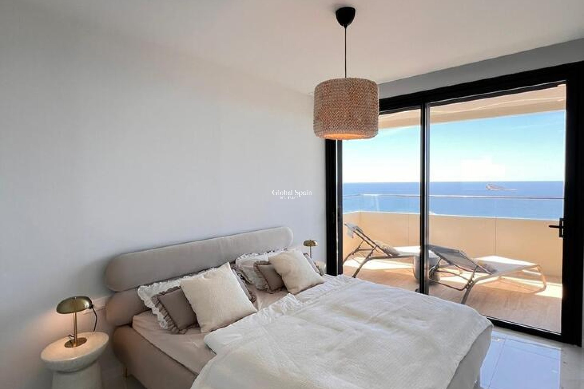 Revente - APPARTEMENT -
BENIDORM - Playa de Poniente
