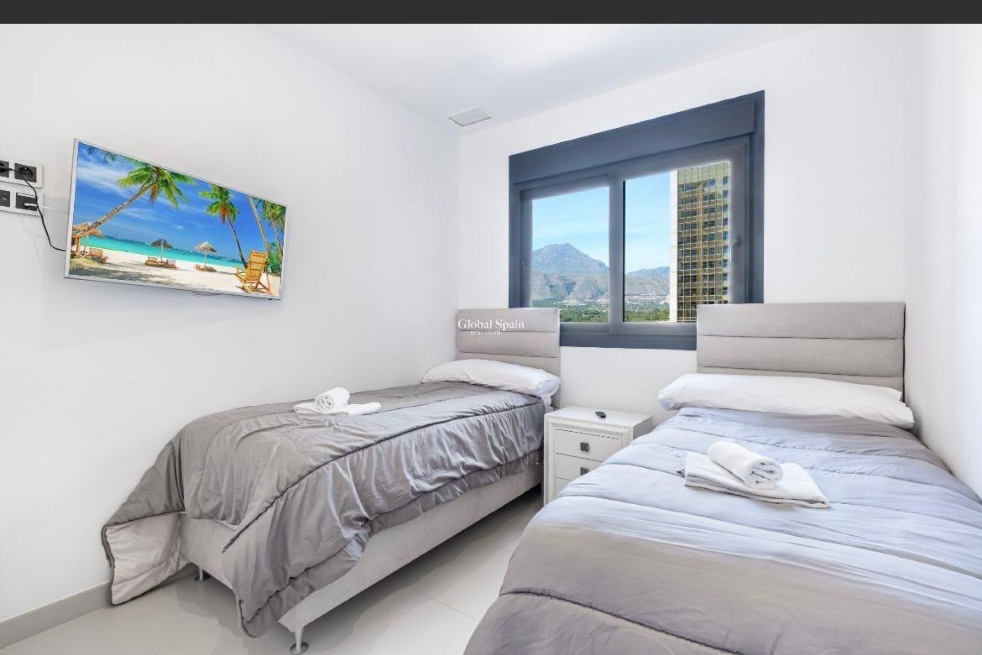 Revente - APPARTEMENT -
BENIDORM - Playa de Poniente