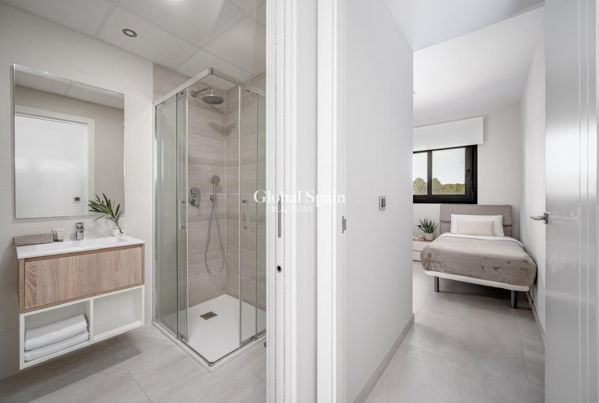 Revente - APPARTEMENT -
BENIDORM - Zona de Poniente