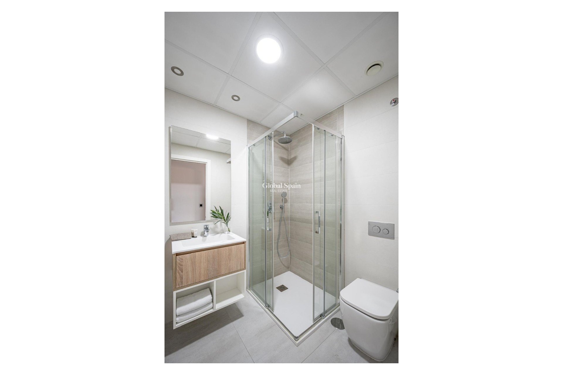 Revente - APPARTEMENT -
BENIDORM - Zona de Poniente