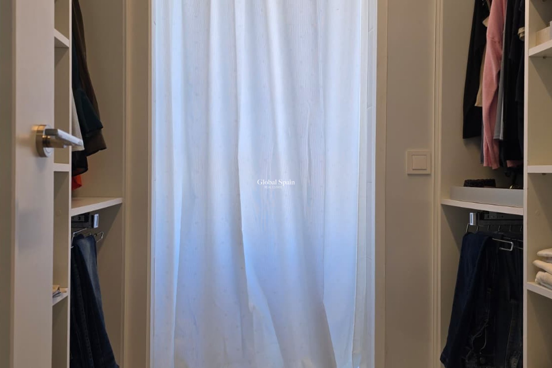 Revente - APPARTEMENT -
BENIDORM - Zona de Poniente