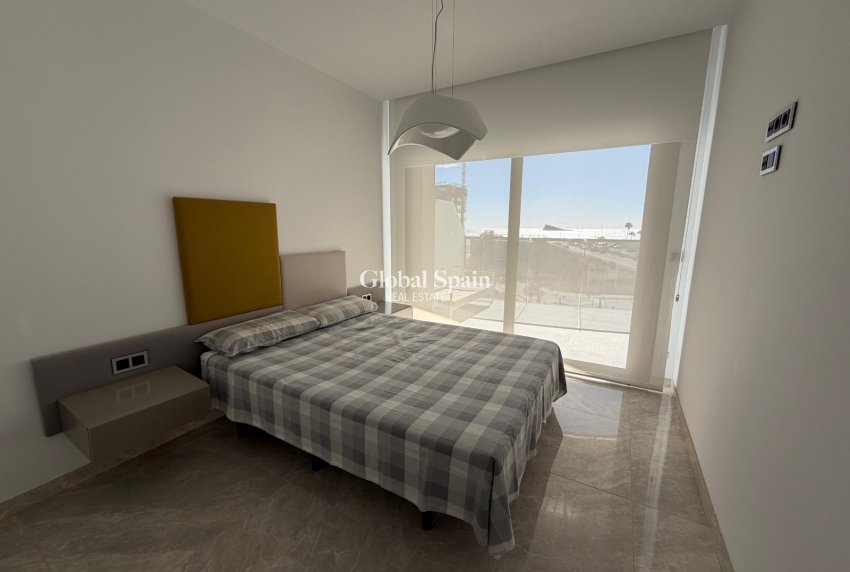 Revente - APPARTEMENT -
BENIDORM - Zona de Poniente