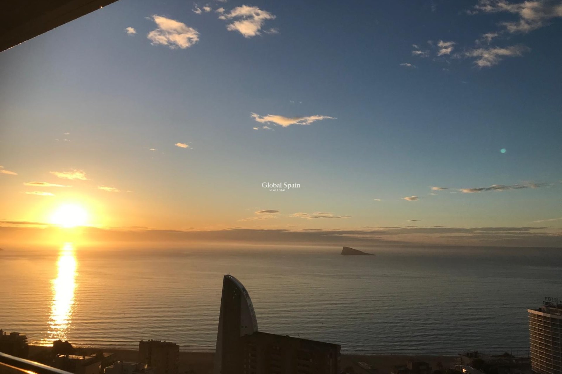 Revente - APPARTEMENT -
BENIDORM - Zona de Poniente