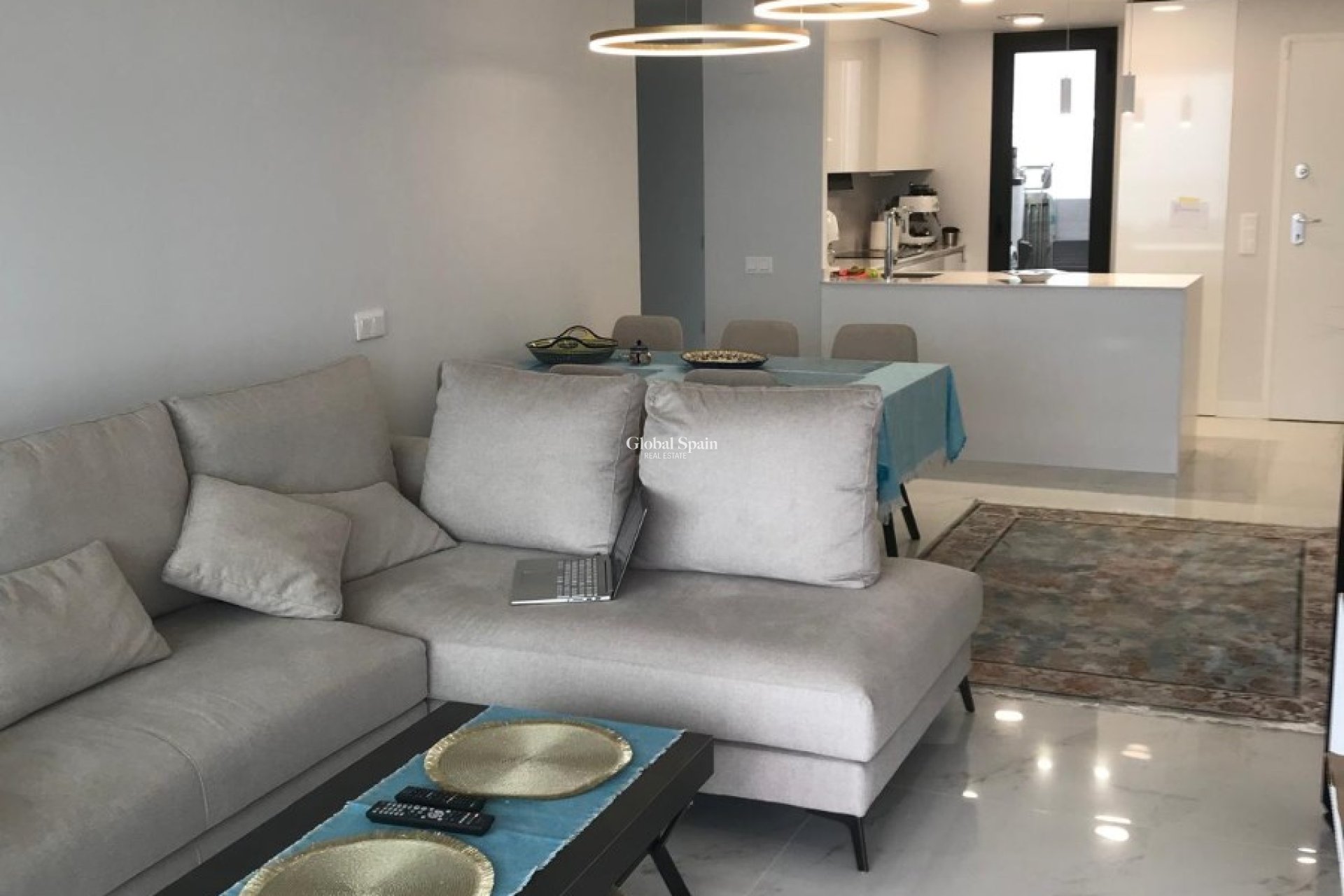Revente - APPARTEMENT -
BENIDORM - Zona de Poniente